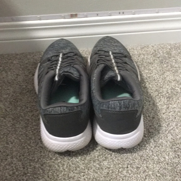 Athletic work - Picture 4 of 4